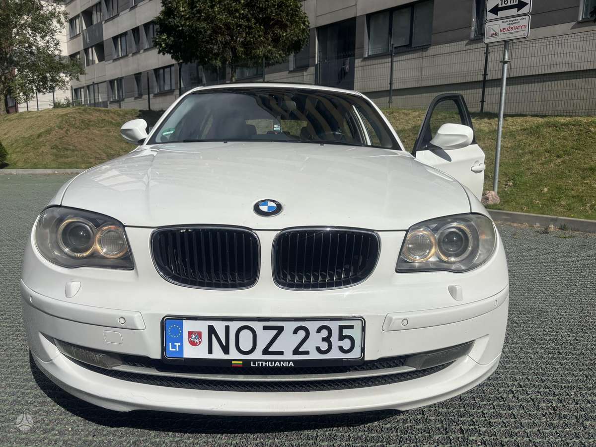 BMW 116, 2.0 l., hatchback
