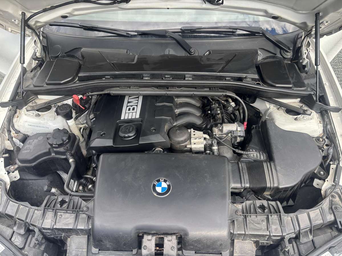 BMW 116, 2.0 l., hatchback