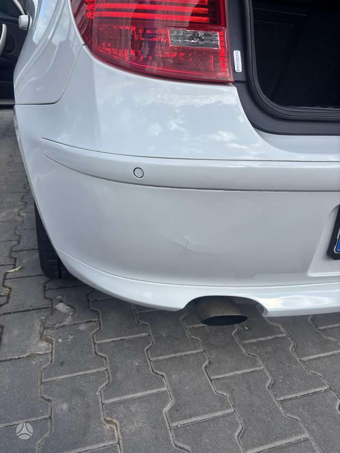 BMW 116, 2.0 l., hatchback