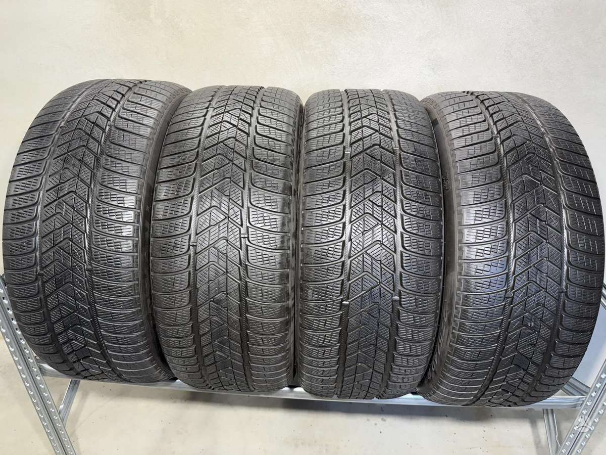 Pirelli ScorpionWinter, winter 275/40 R22