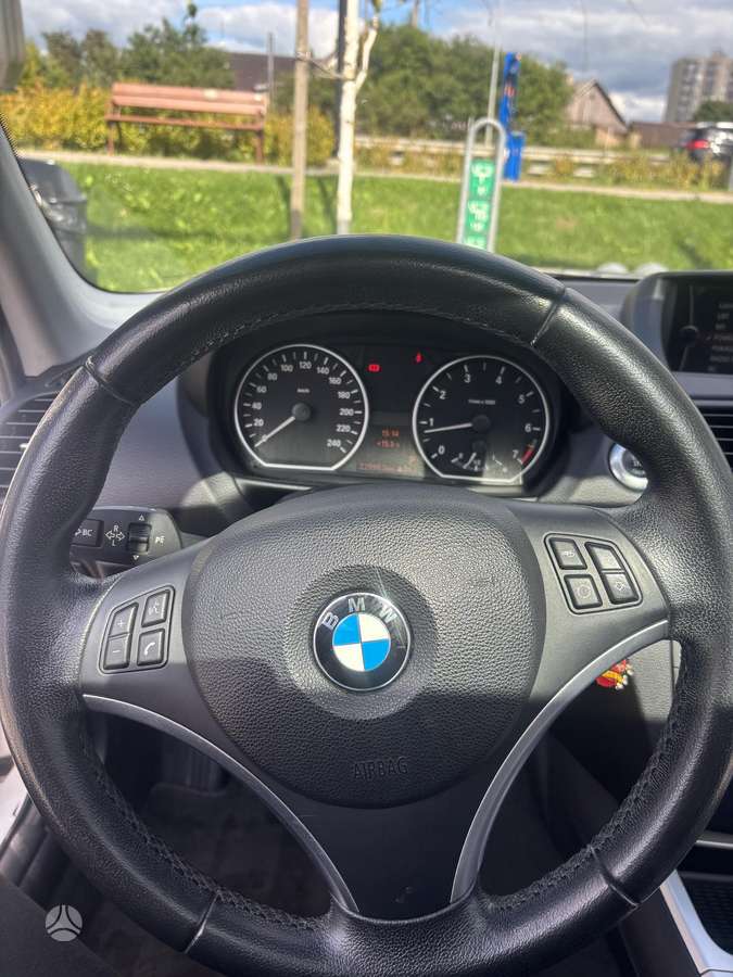BMW 116, 2.0 l., hatchback