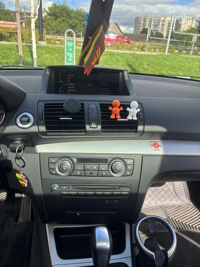 BMW 116, 2.0 l., hatchback