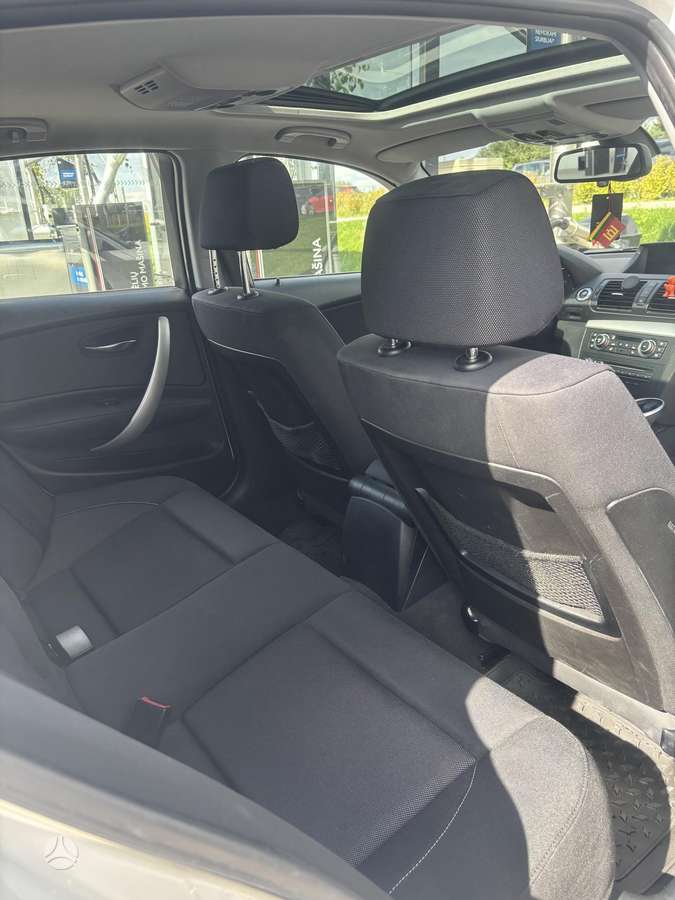 BMW 116, 2.0 l., hatchback