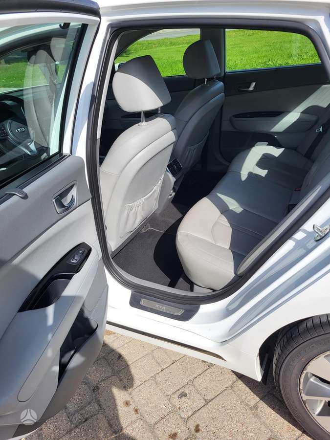 Kia Optima, 1.7 l., Седан