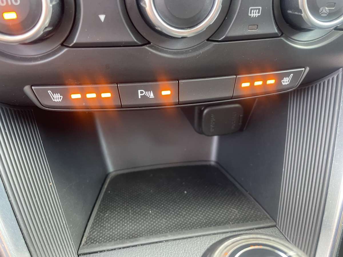 Mazda CX-5, 2.2 l., Внедорожник / Кроссовер