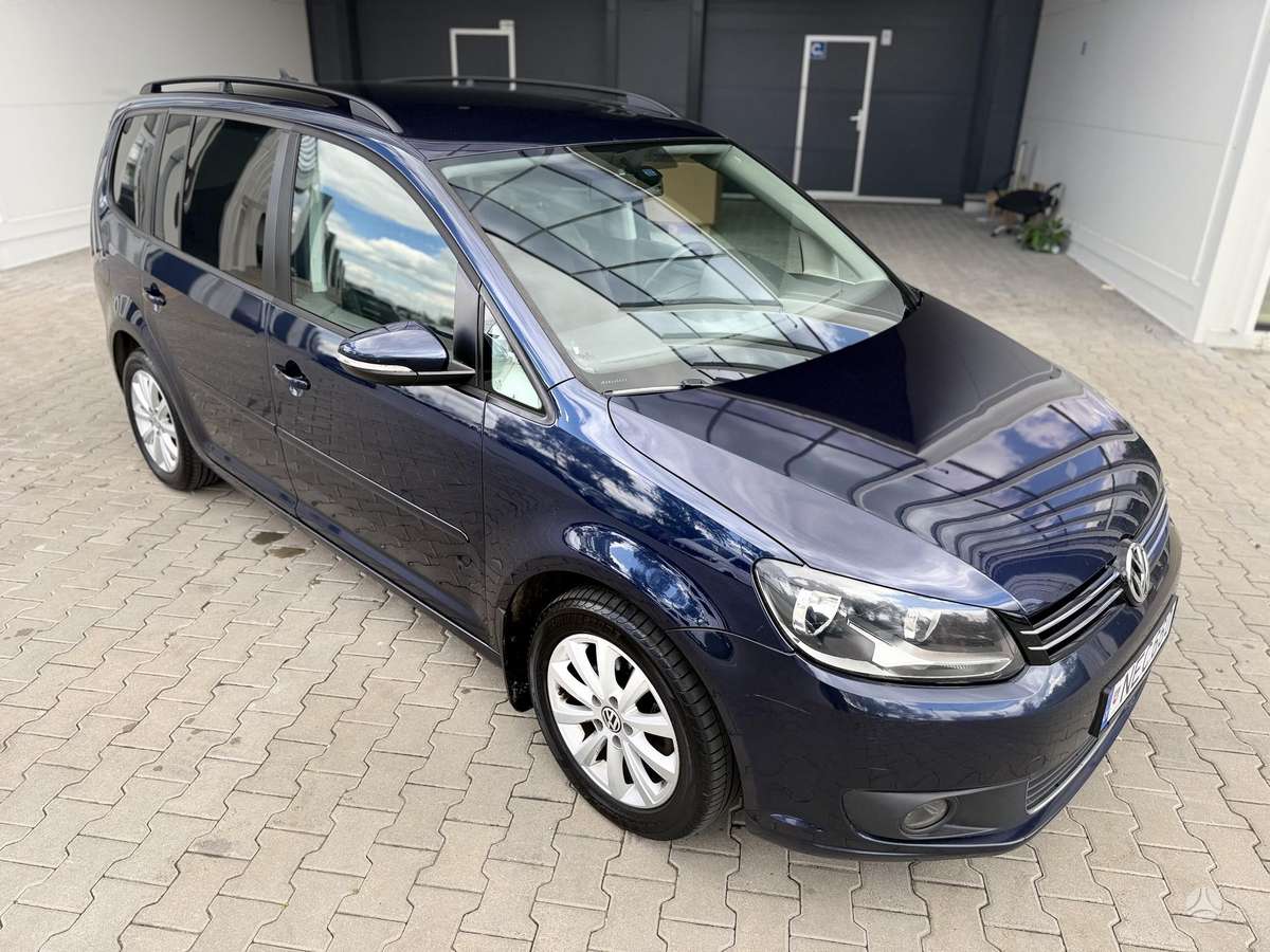 Volkswagen Touran - 10