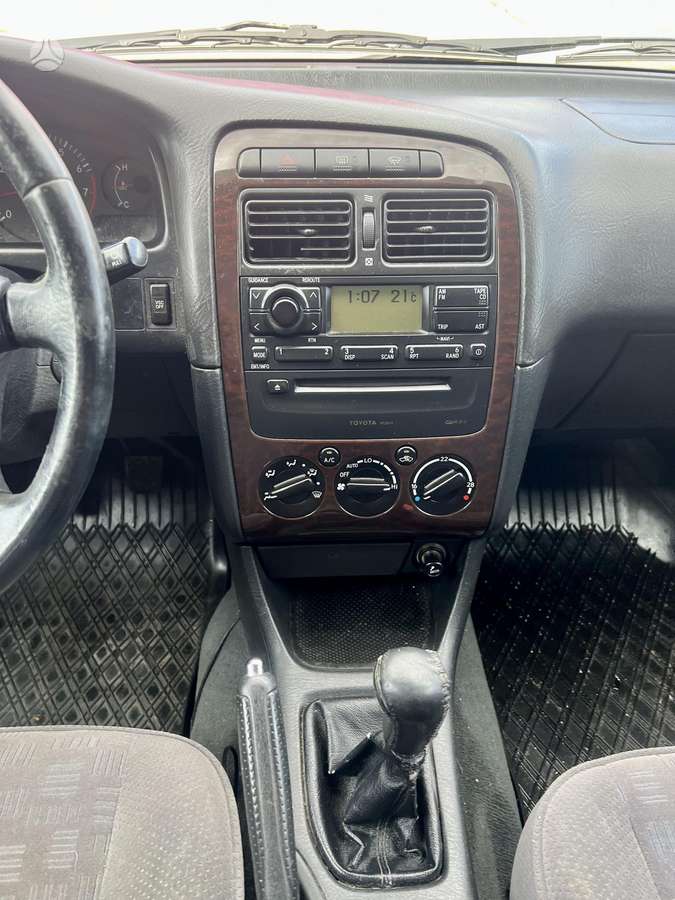 Toyota Avensis, 2.0 l., hatchback