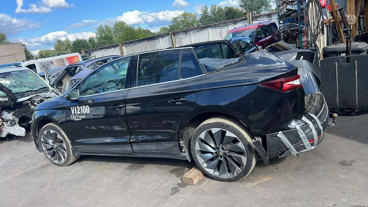 Skoda Enyaq по частям