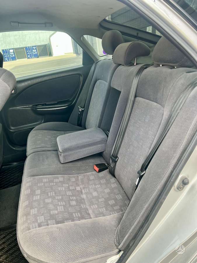 Toyota Avensis, 2.0 l., hatchback