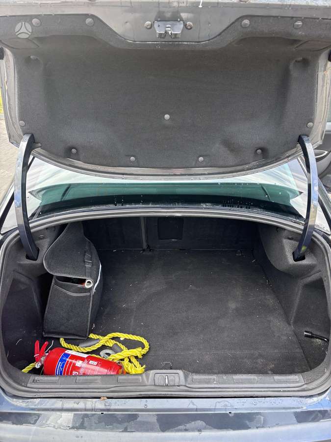 Citroen C5, 2.0 l., Седан