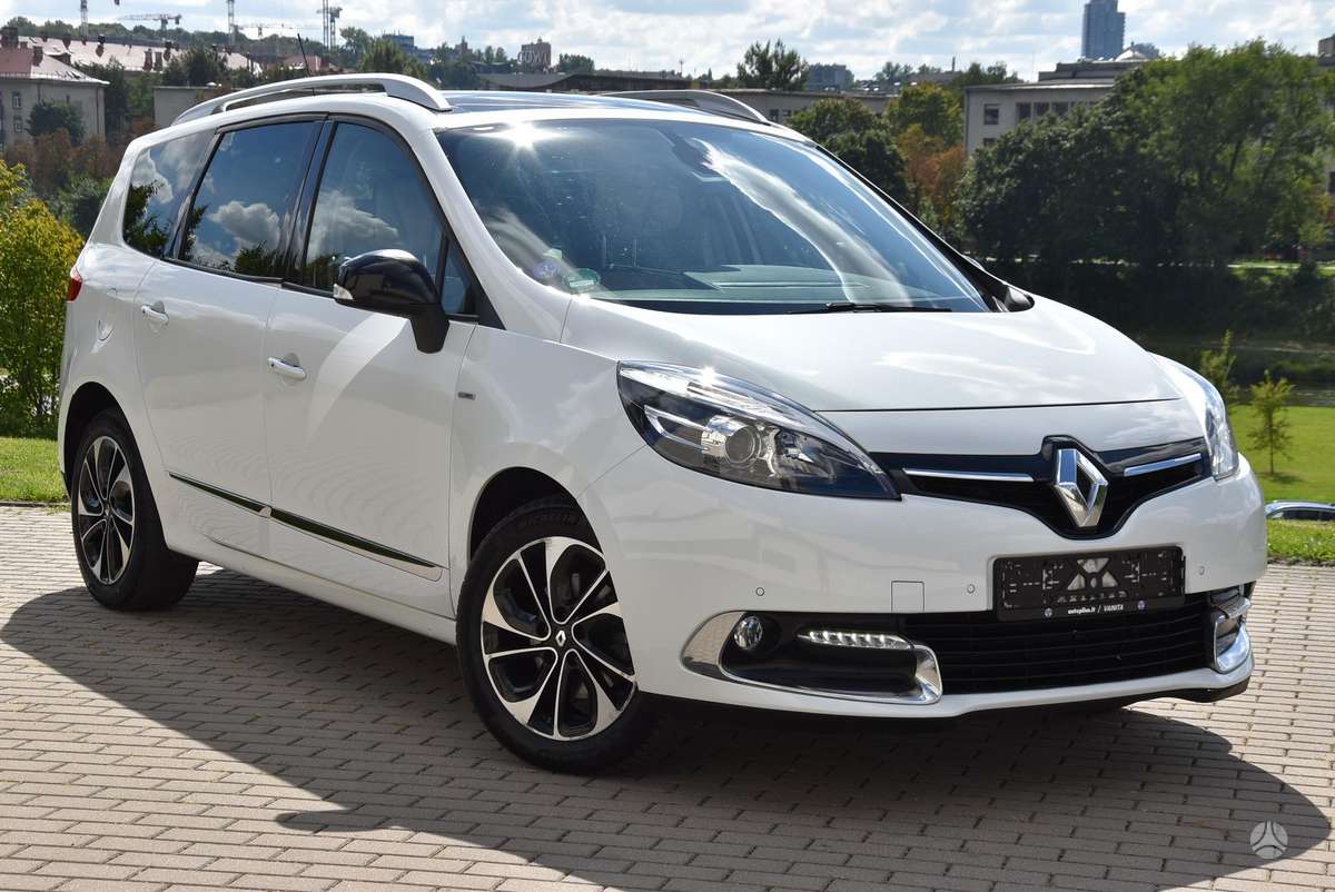 Renault Grand Scenic - 1