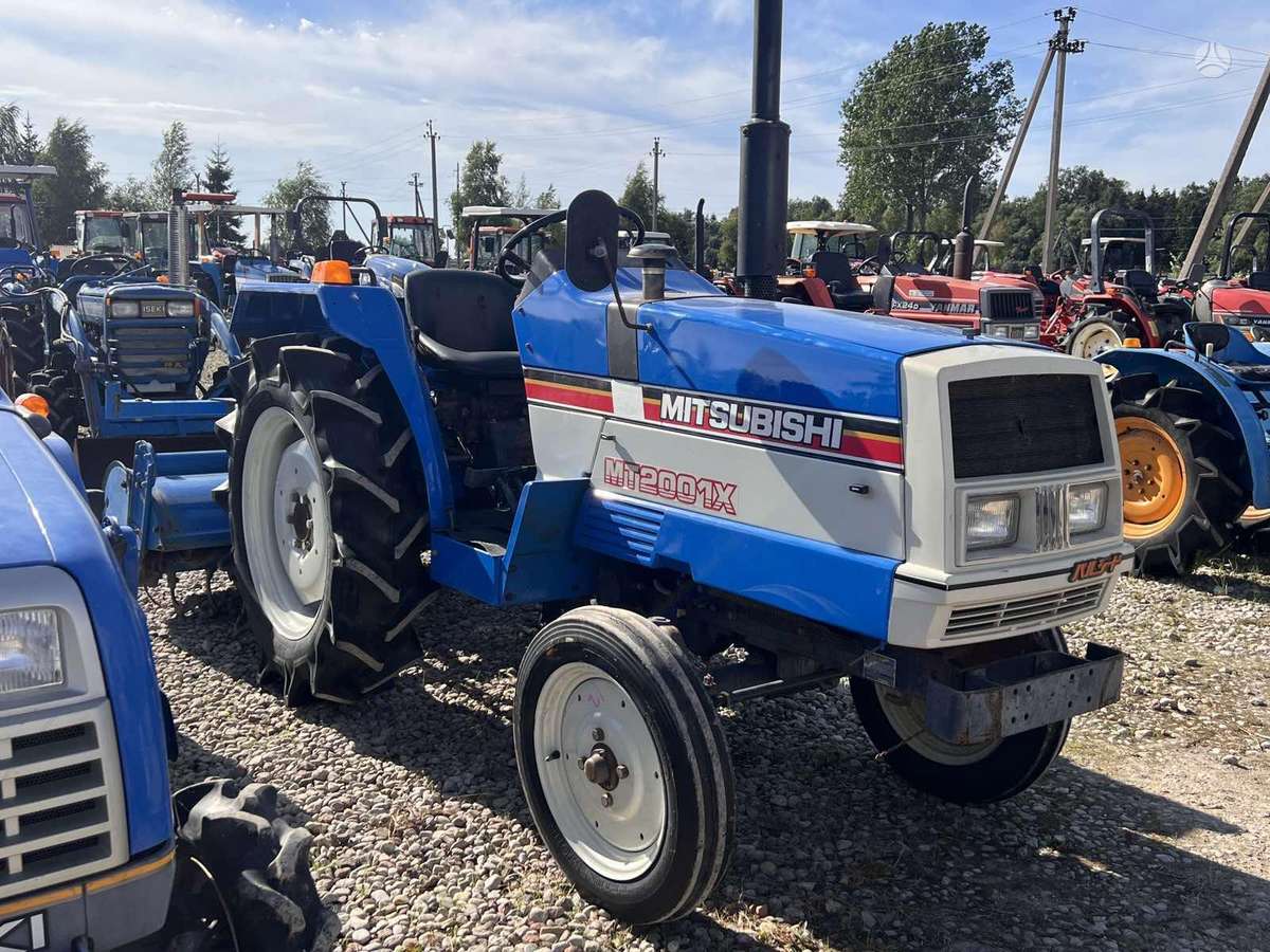 Kubota ĮVAIRIŲ MODELIŲ, tractors