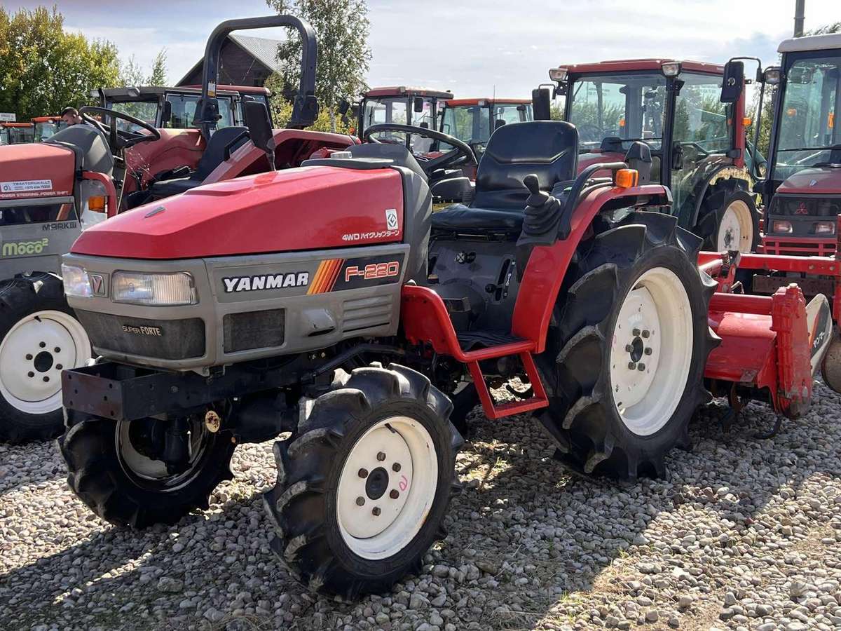 Kubota ĮVAIRIŲ MODELIŲ, tractors