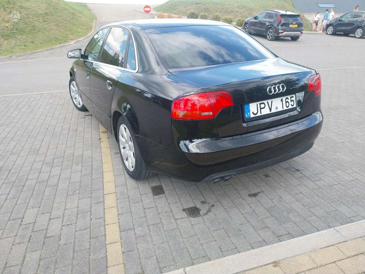 Audi A4, 2.0 l., Седан