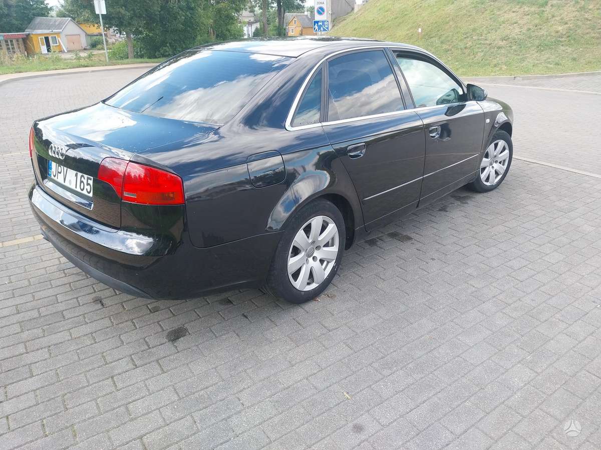Audi A4, 2.0 l., Седан