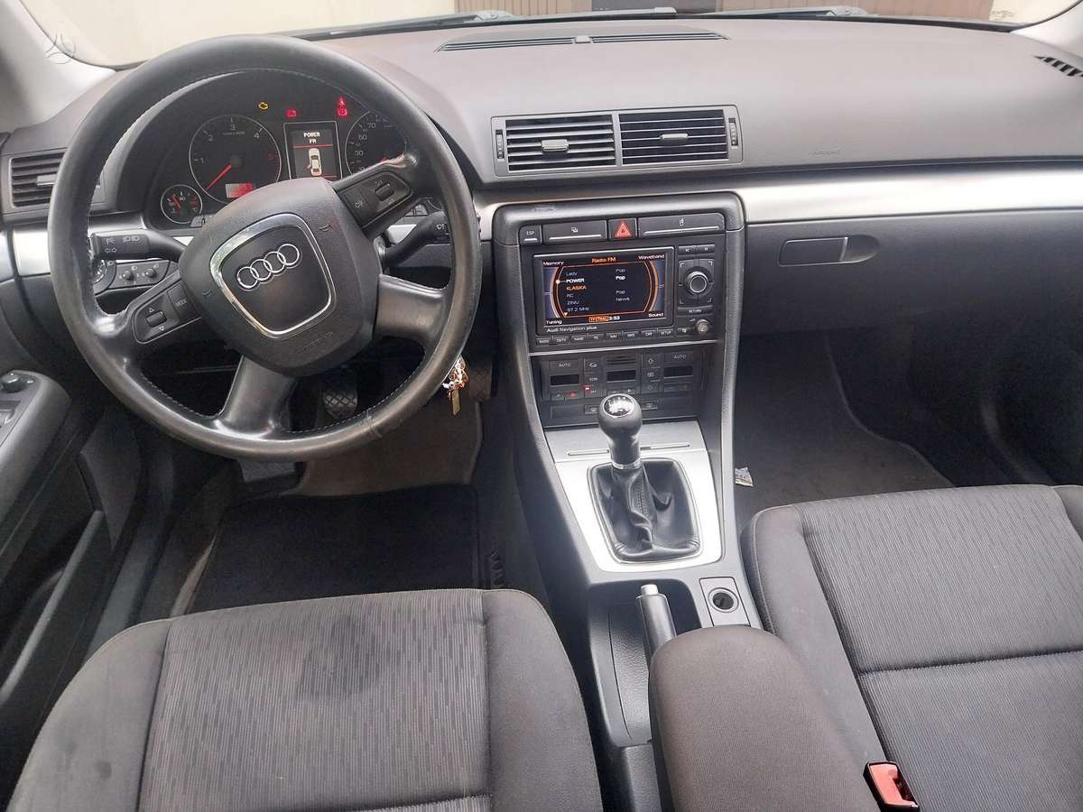 Audi A4, 2.0 l., Седан