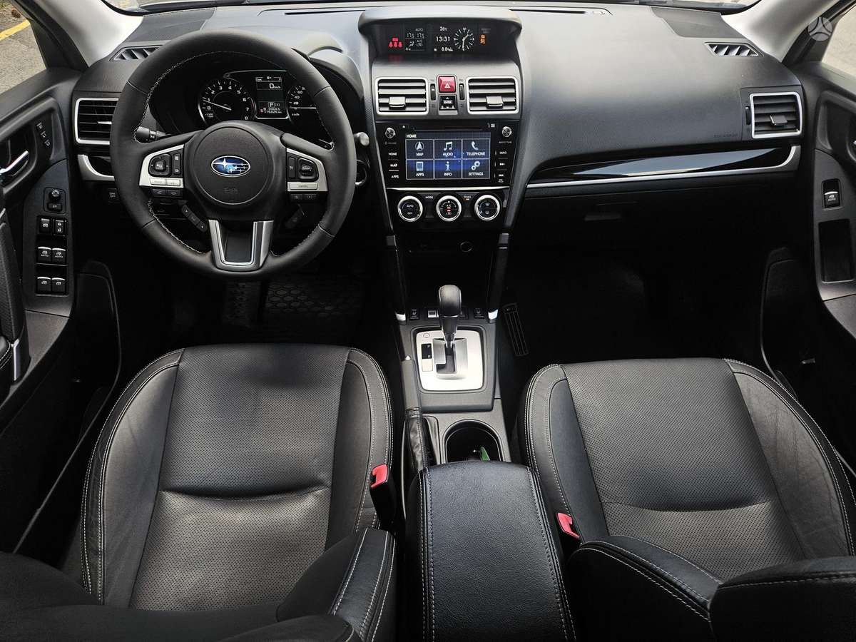 Subaru Forester, 2.0 l., off-road / crossover