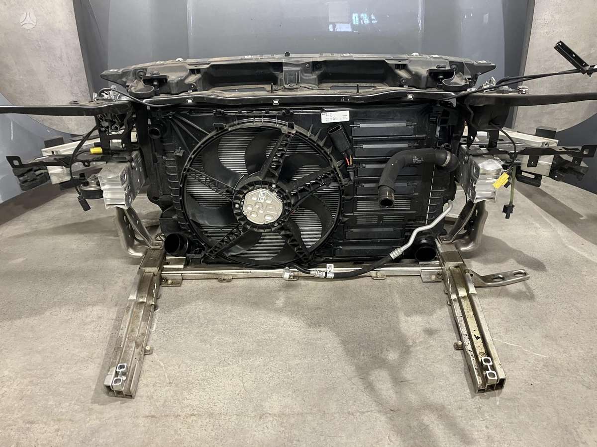 BMW 118 kėbulo dalys