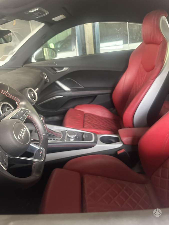 Audi TTS, hatchback