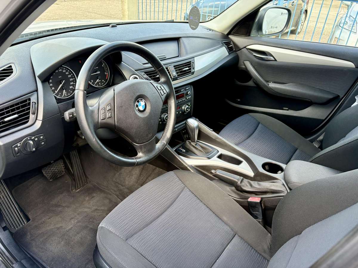BMW X1, 2.0 l., Внедорожник / Кроссовер