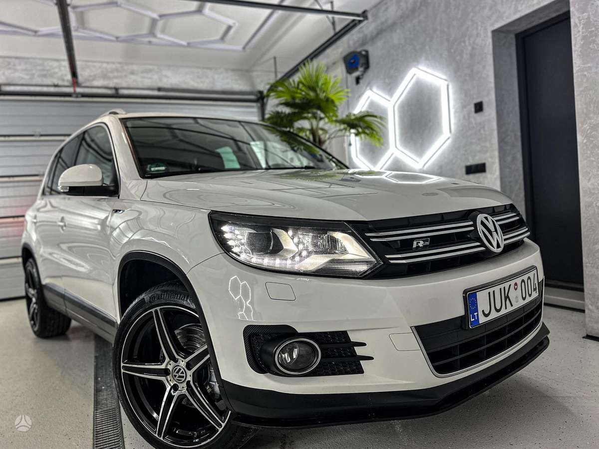 Volkswagen Tiguan - 4