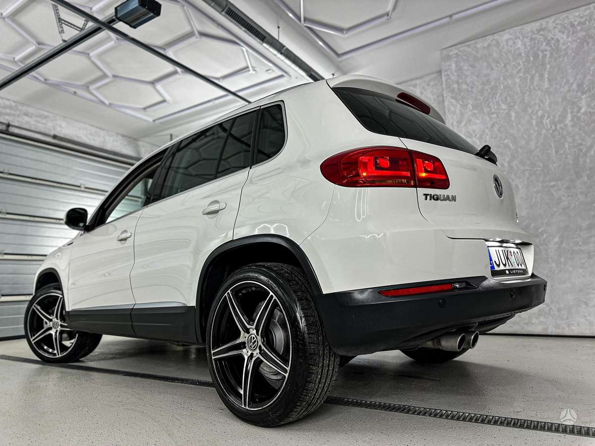 Volkswagen Tiguan - 10