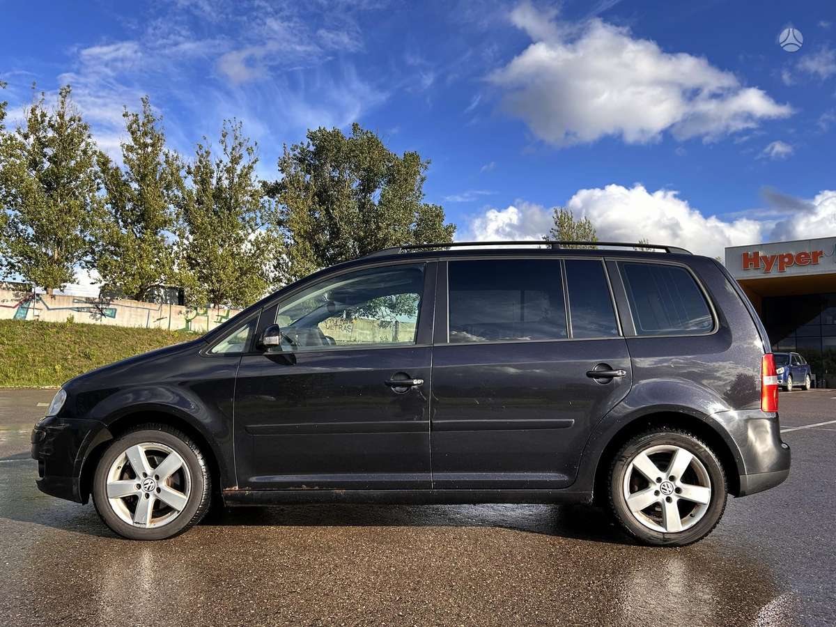 Volkswagen Touran - 7