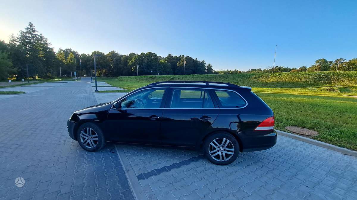 Volkswagen Golf - 3