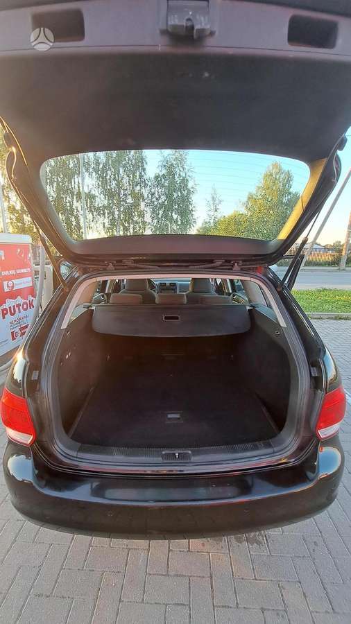 Volkswagen Golf - 5
