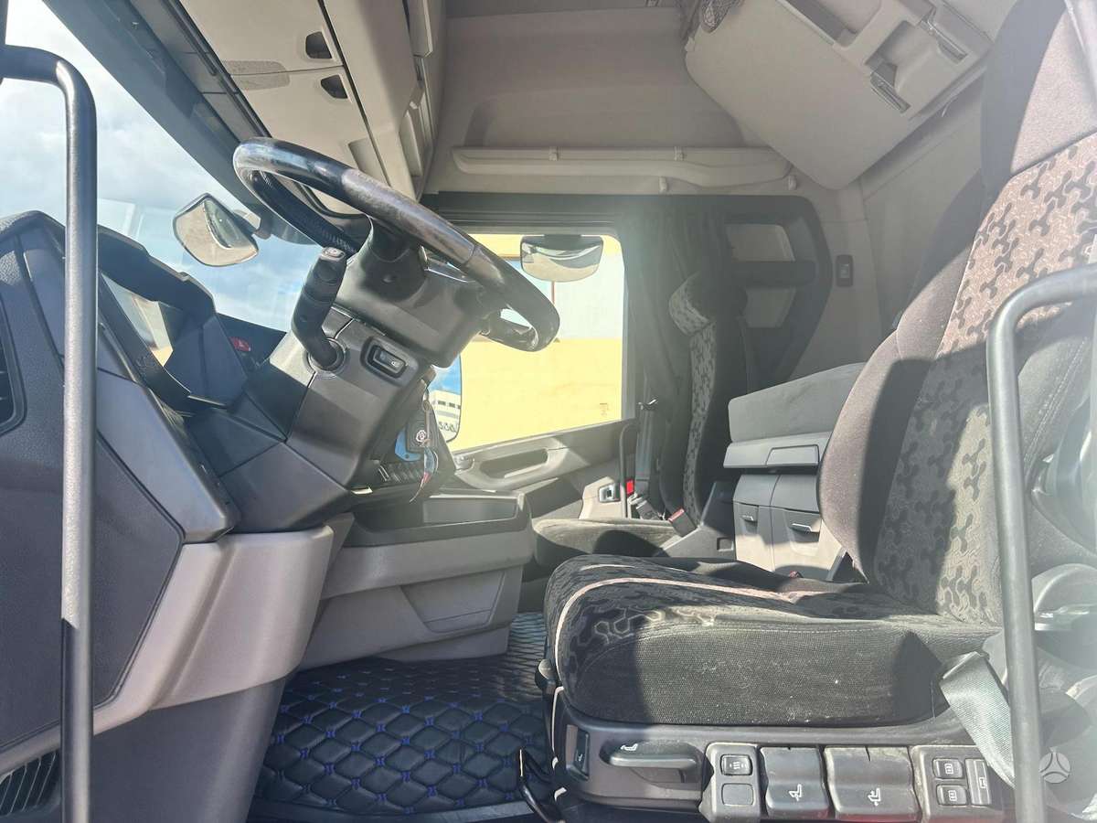 Scania R500, double sleeper