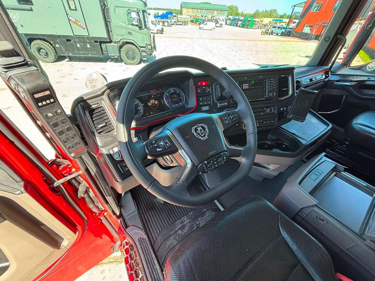 Scania S 730 6x2, hooklift trucks