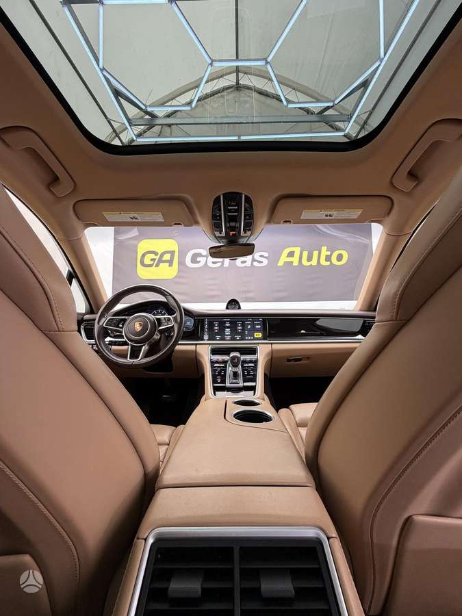Porsche Panamera, 3.0 l., hatchback