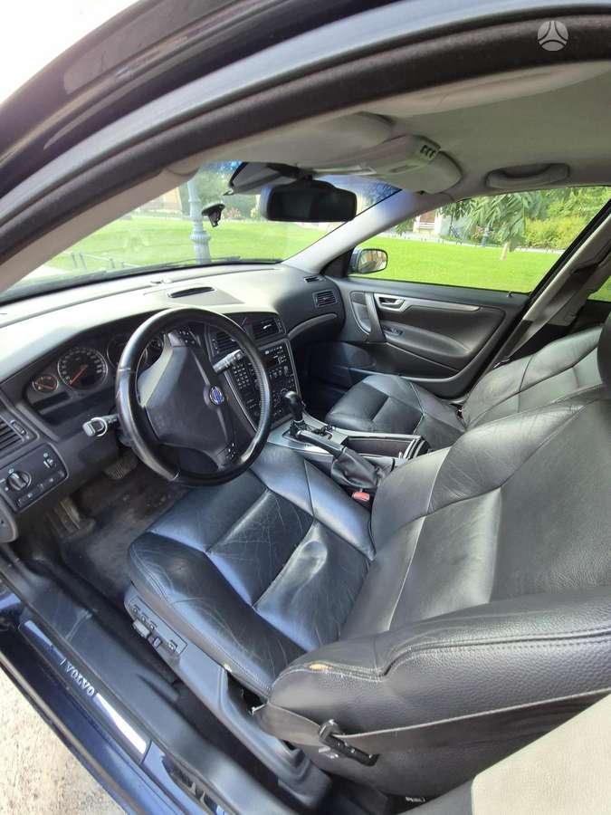 Volvo S60, 2.4 l., Седан