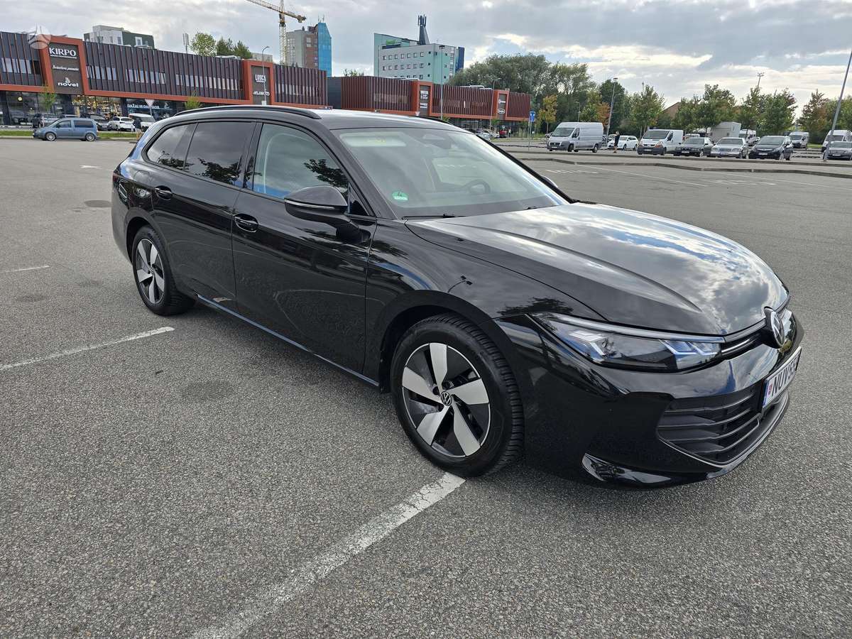 Volkswagen Passat - 4