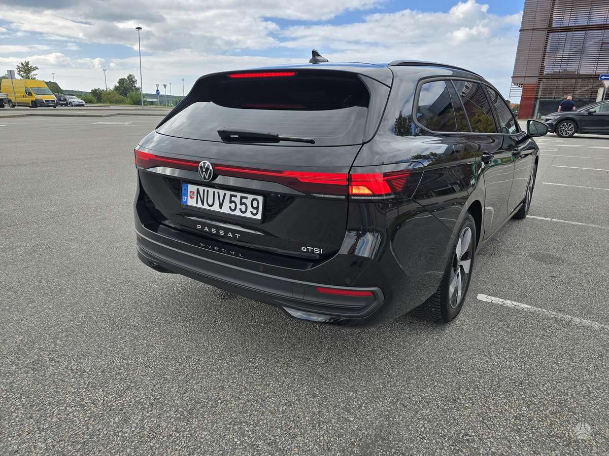 Volkswagen Passat - 8