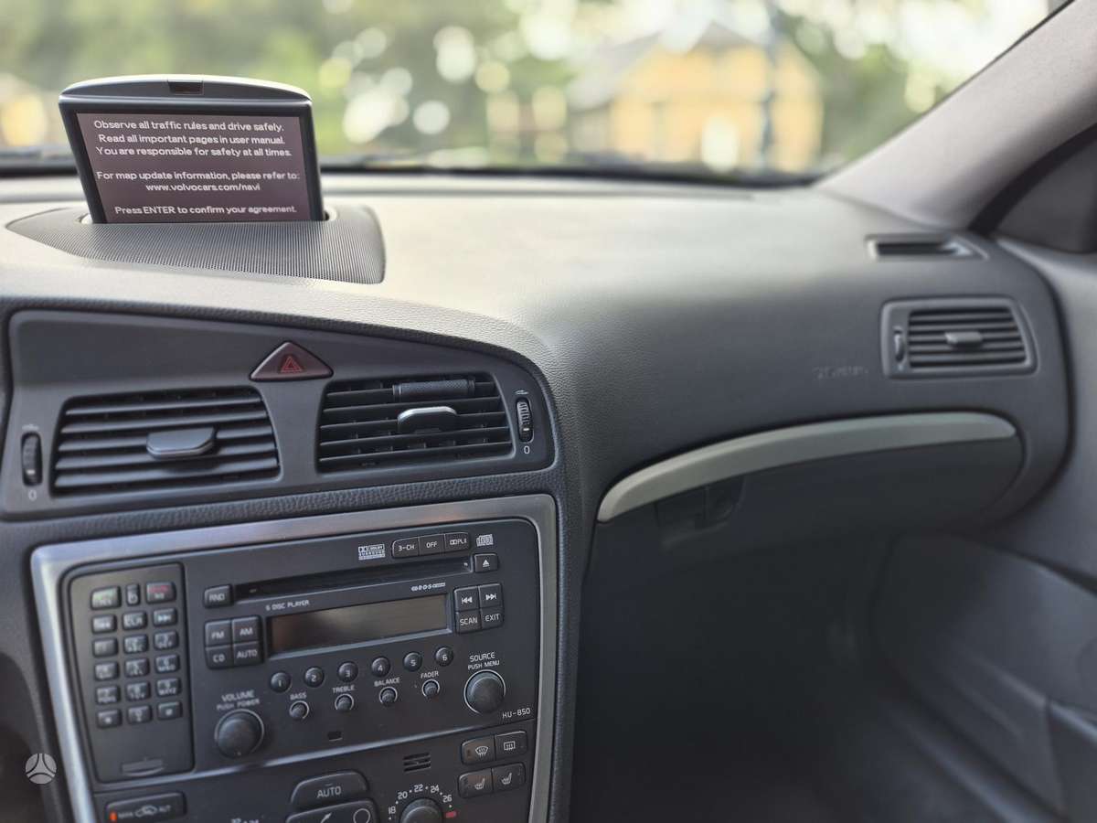 Volvo S60, 2.4 l., Седан