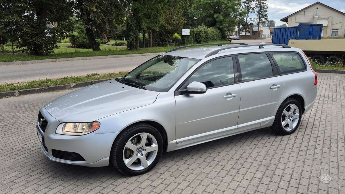 Volvo V70, 2.4 l., wagon