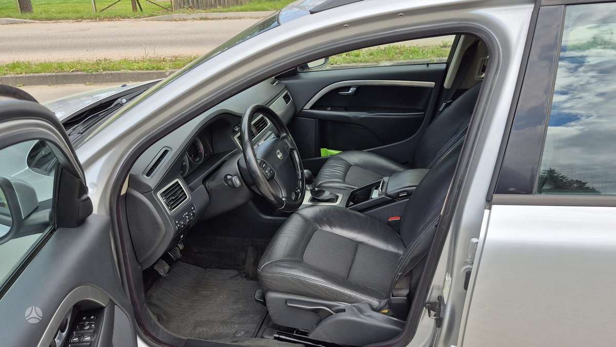 Volvo V70, 2.4 l., Универсал
