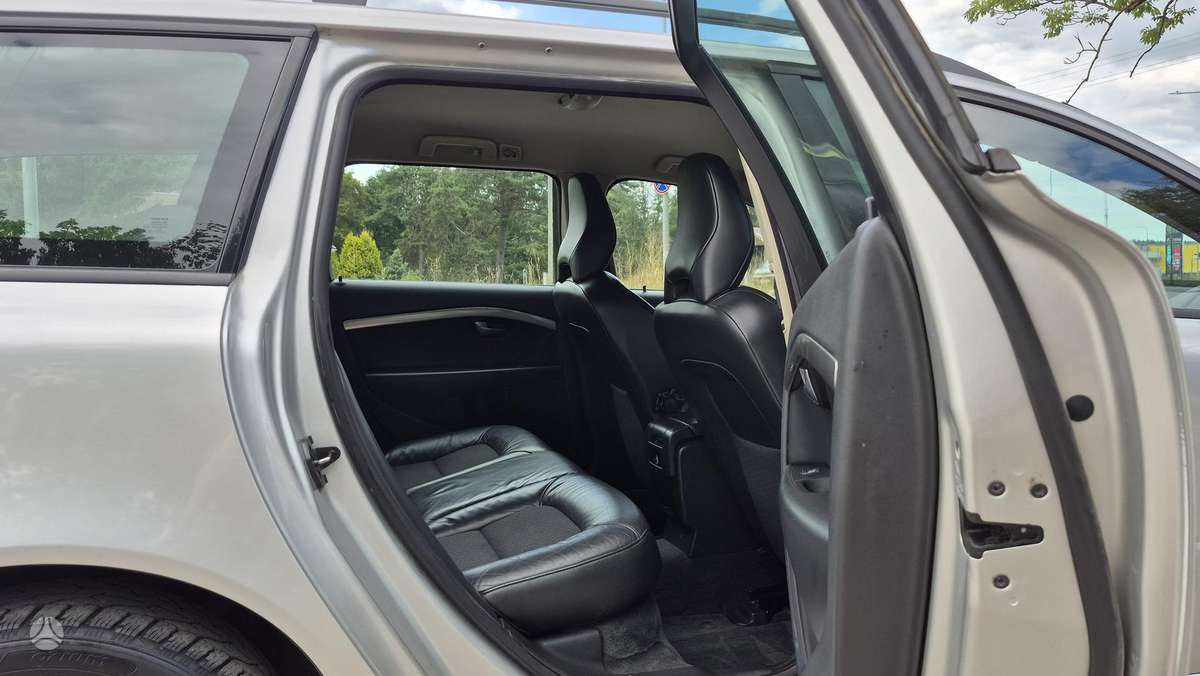 Volvo V70, 2.4 l., Универсал