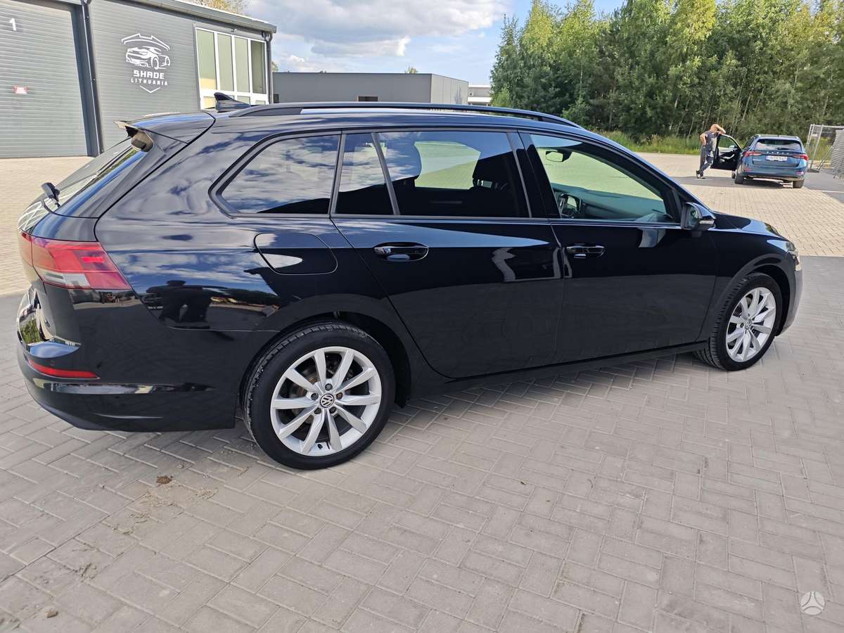 Volkswagen Golf - 8