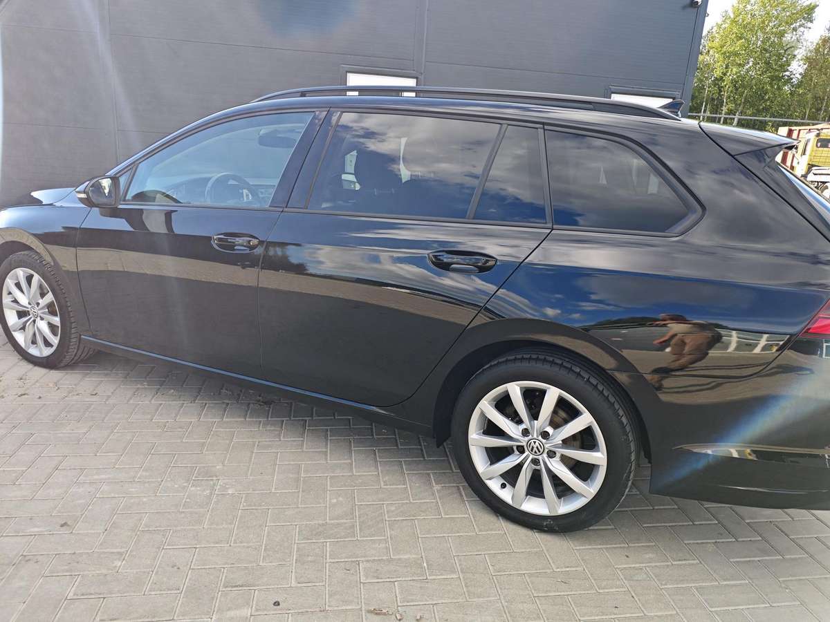 Volkswagen Golf - 9