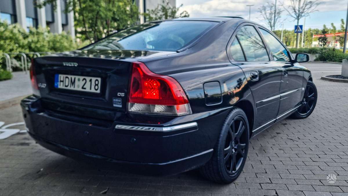 Volvo S60, 2.4 l., Седан