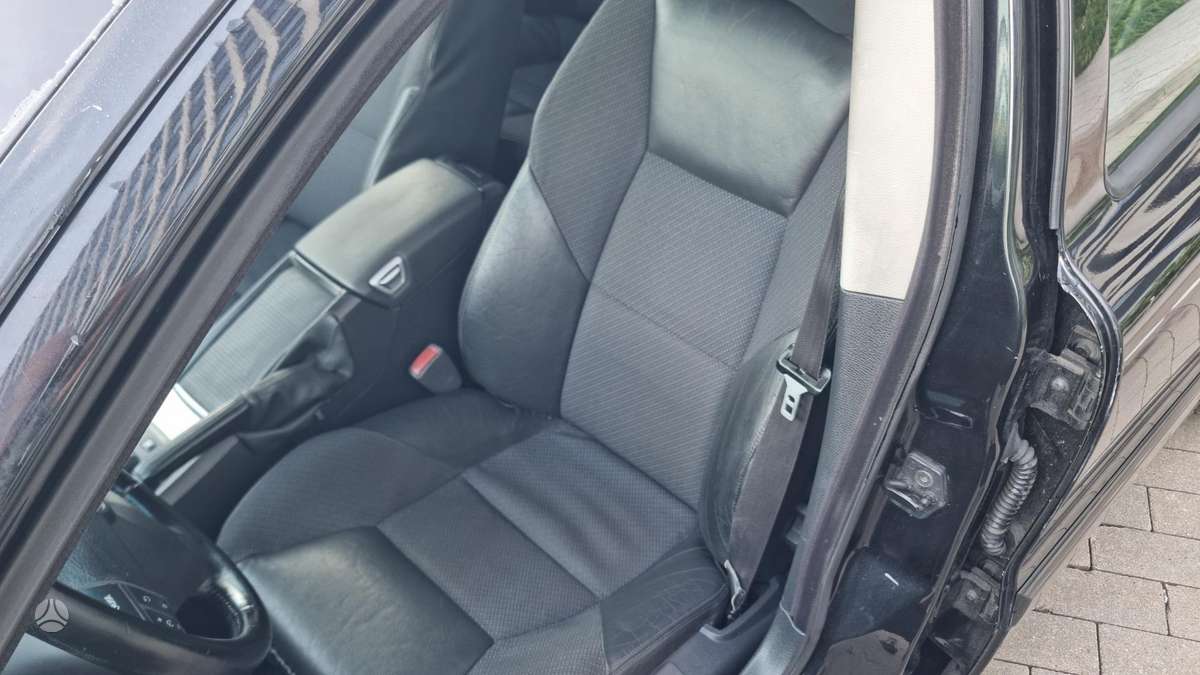 Volvo S60, 2.4 l., Седан