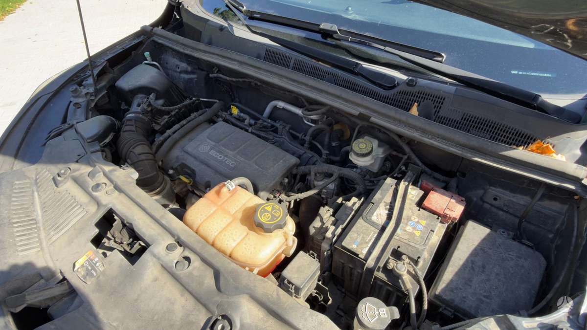 Buick Encore, 1.4 l., off-road / crossover