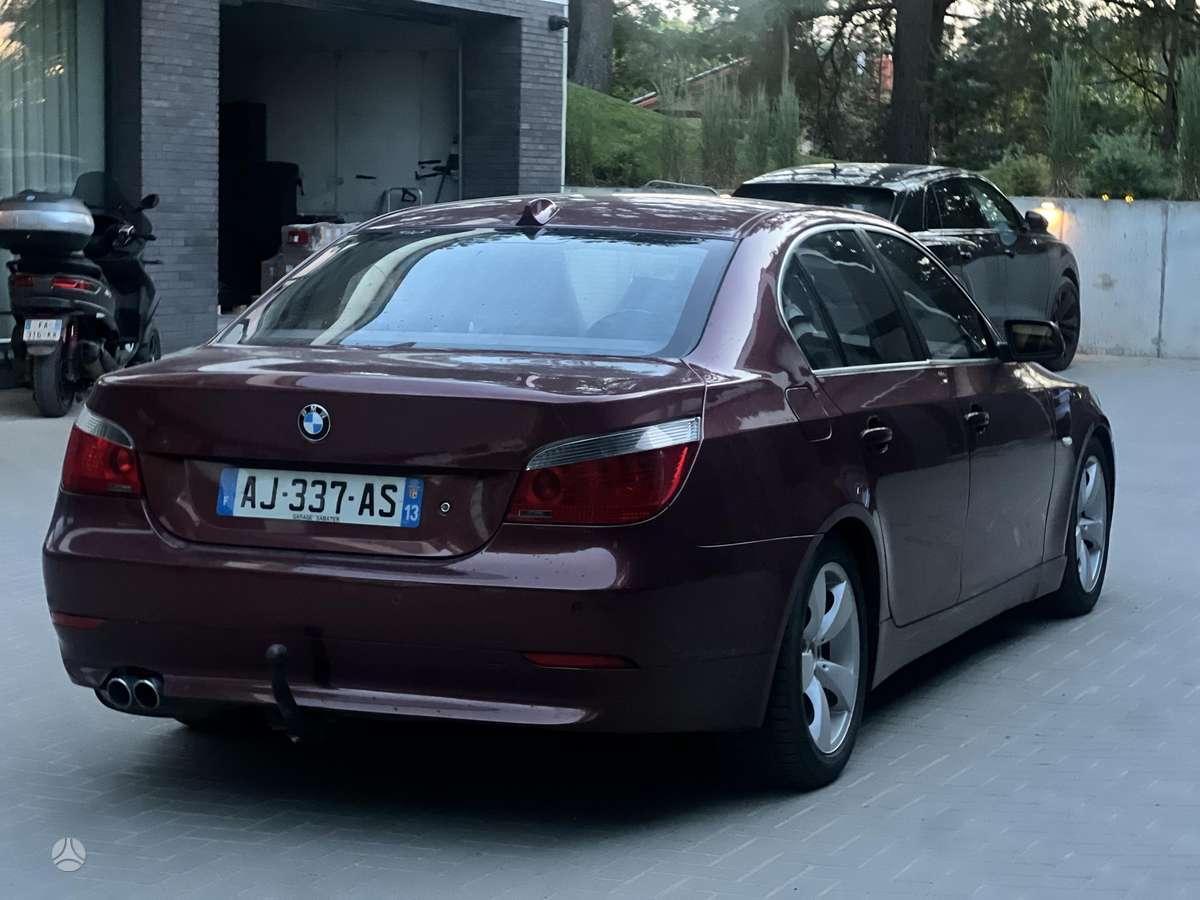 BMW 535, 3.5 l., Седан