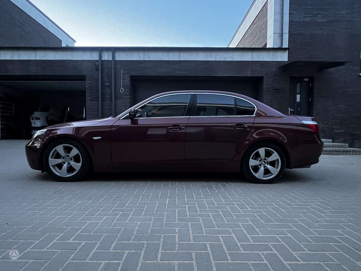 BMW 535, 3.5 l., Седан