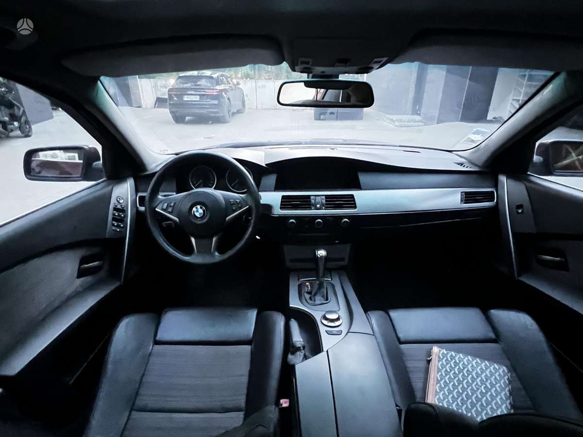 BMW 535, 3.5 l., Седан