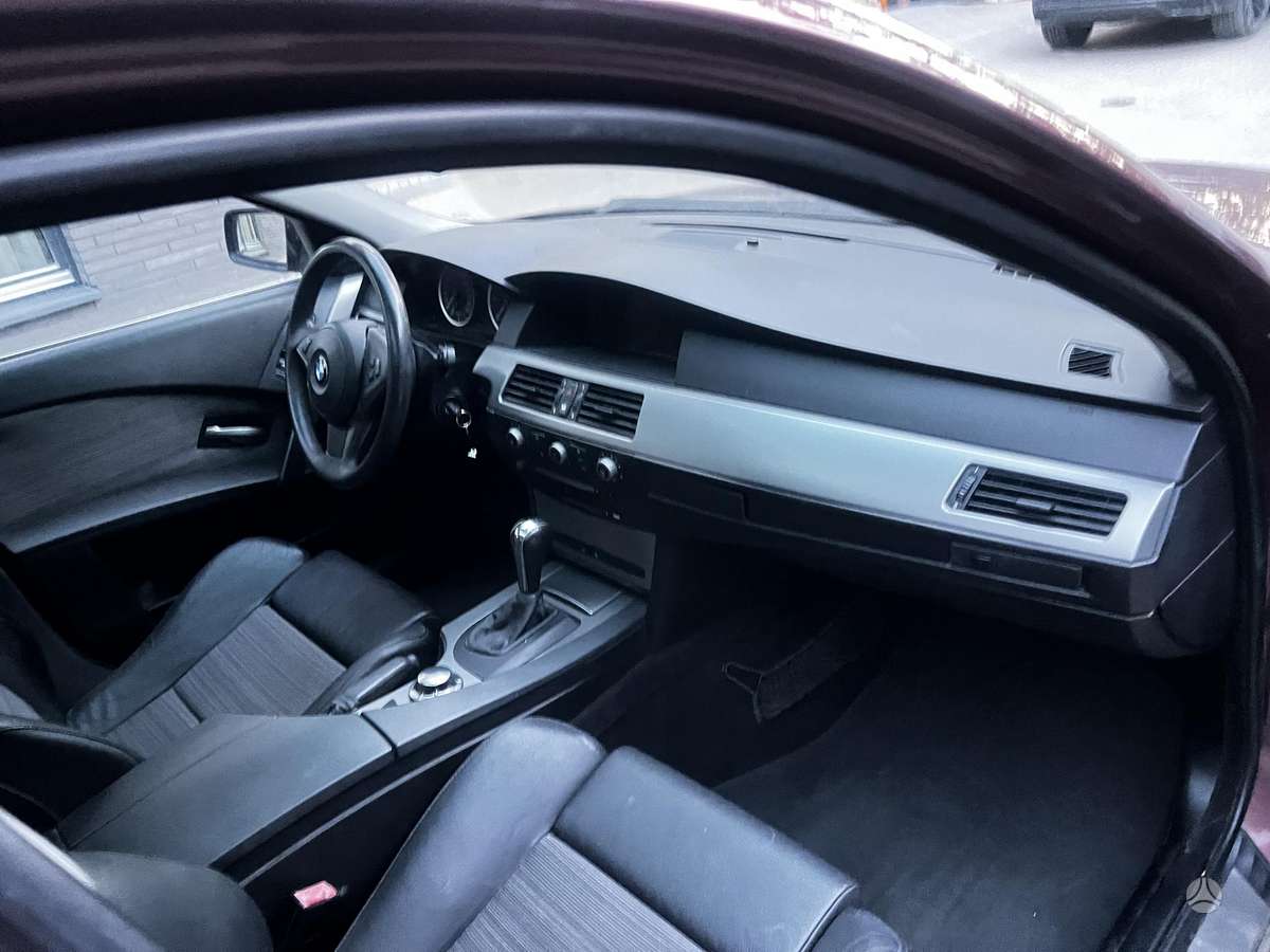 BMW 535, 3.5 l., Седан