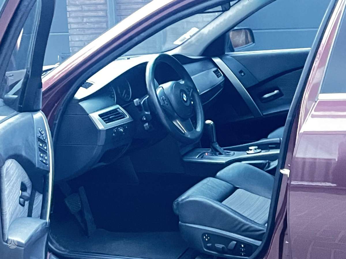 BMW 535, 3.5 l., Седан