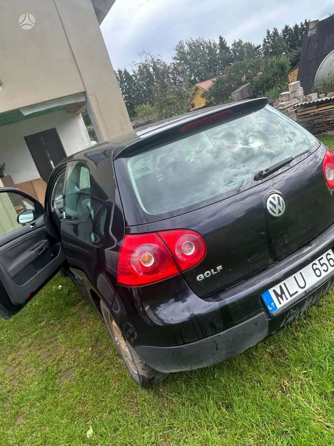 Volkswagen Golf - 2
